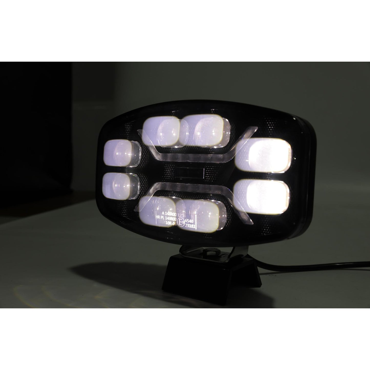 LED Халоген Фар DRL бяла/жълта светлина - Опушен - 12-24V за джип, камион, агротехника и др.