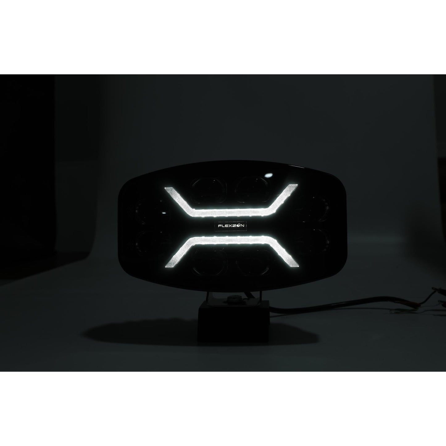 LED Халоген Фар DRL бяла/жълта светлина - Опушен - 12-24V за джип, камион, агротехника и др.