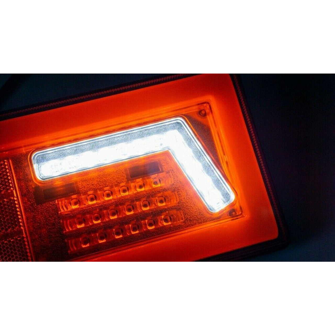 Комплект Ляв + Десен Диодни Lед Стопове, Бягащ Мигач, Неон За Бус, Камион, Тир, Ремарке, Караванa 12V/24V