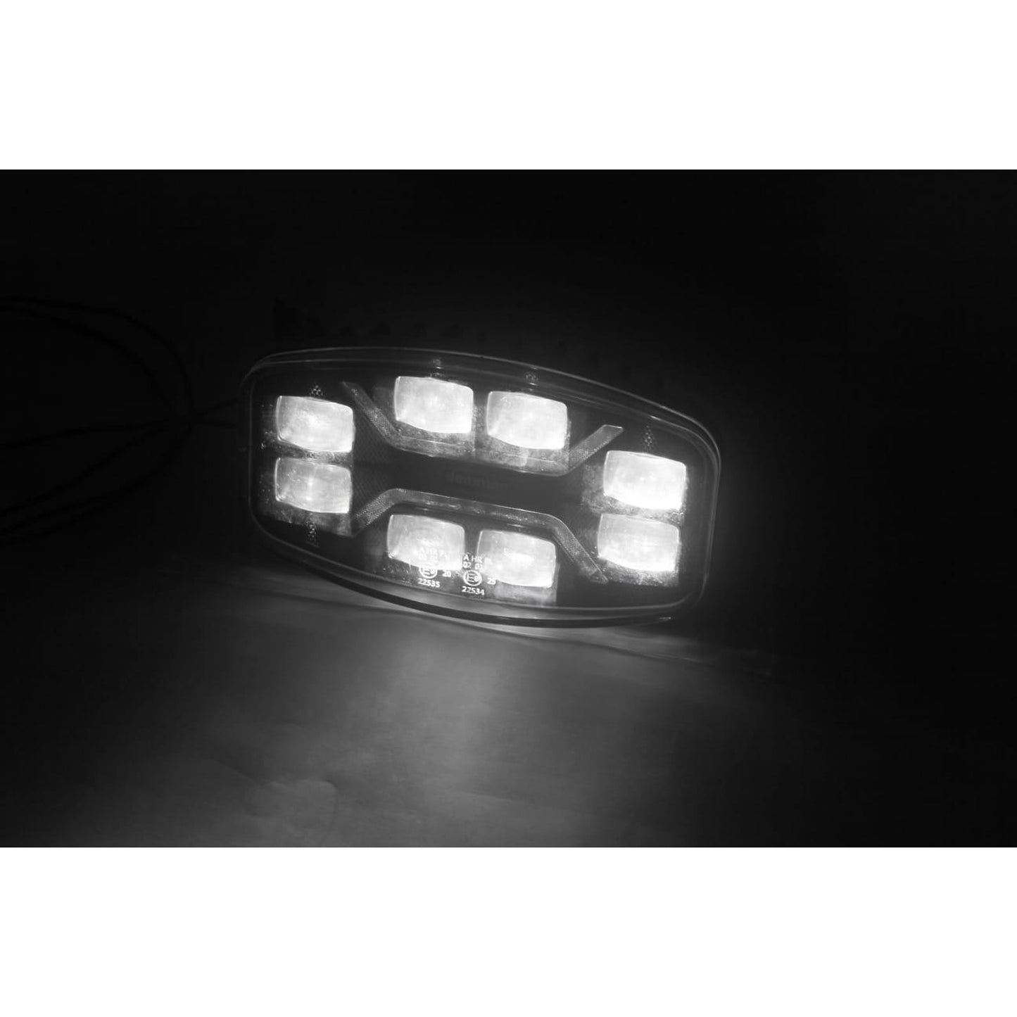1бр LED правоъгълен фар 12V/24V 48W, бяло-жълто с черно стъкло, 245x139.4x90 mm E-mark E9