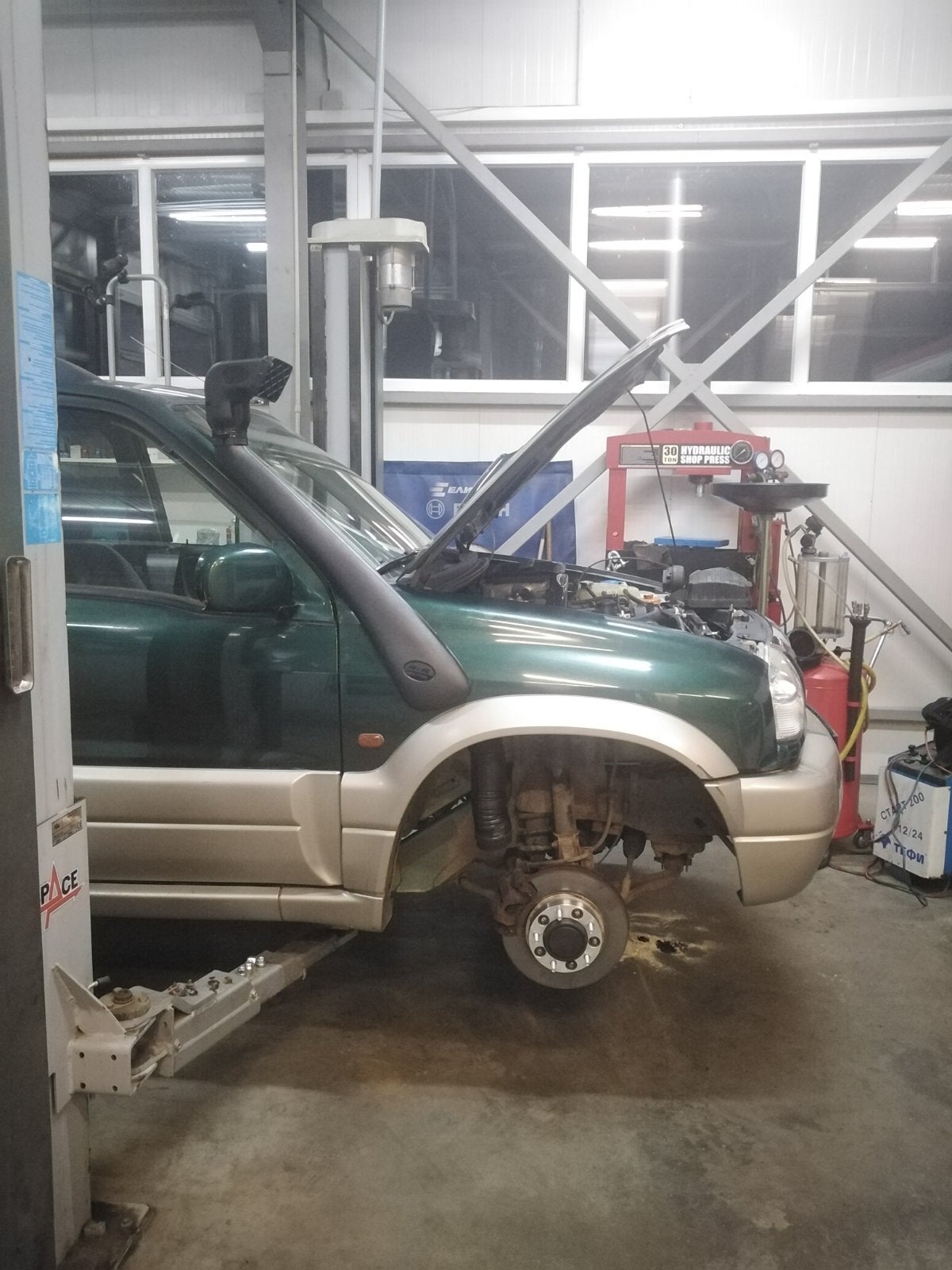 Шнорхел за джип Suzuki Grand Vitara 1999 - 2005г сузуки гранд витара