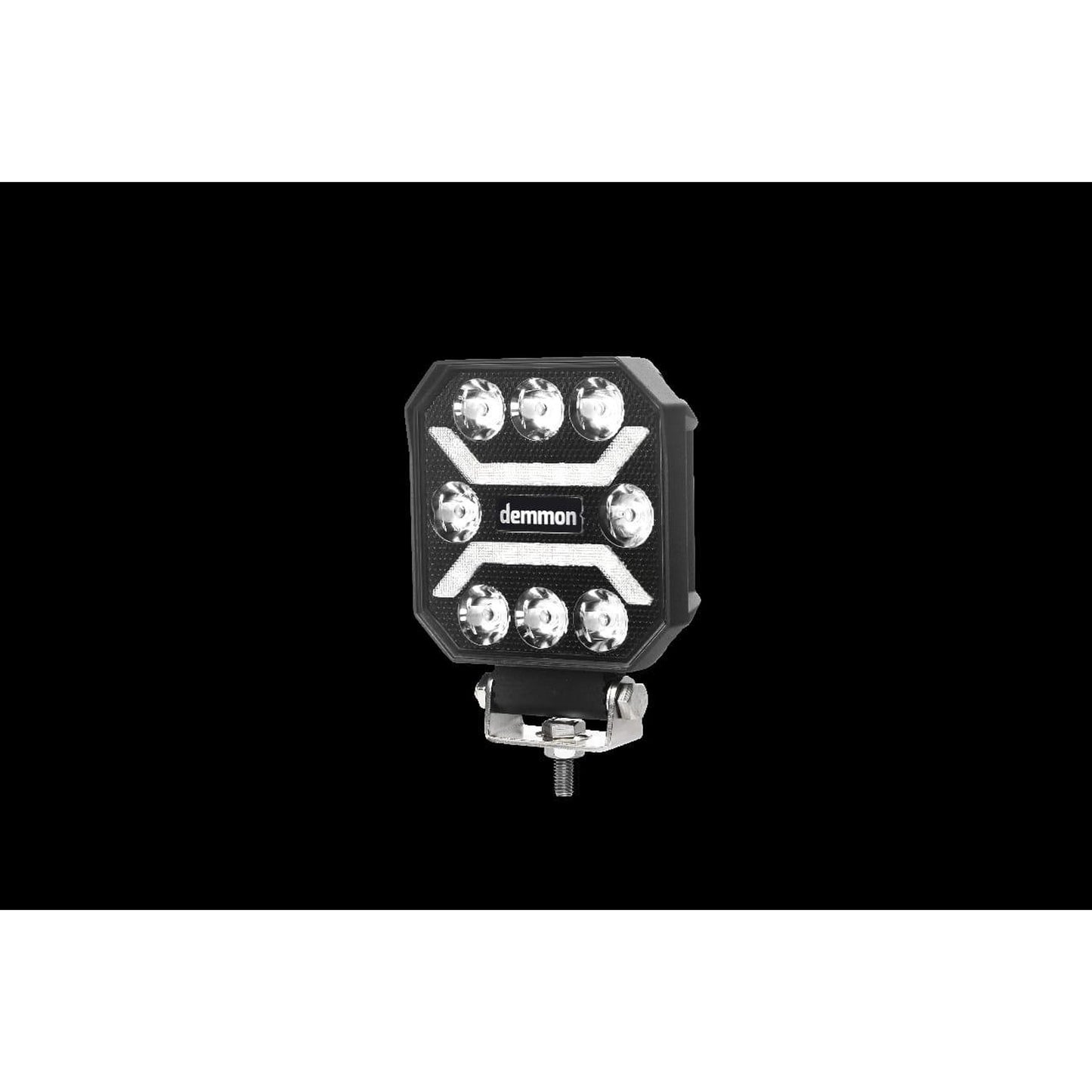1бр LED халоген с 3 светлини - бяла, жълта и червена 27W 12V/24V 110 x 110 x 37 mm