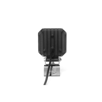 1бр LED халоген с 3 светлини - бяла, жълта и червена 27W 12V/24V 110 x 110 x 37 mm